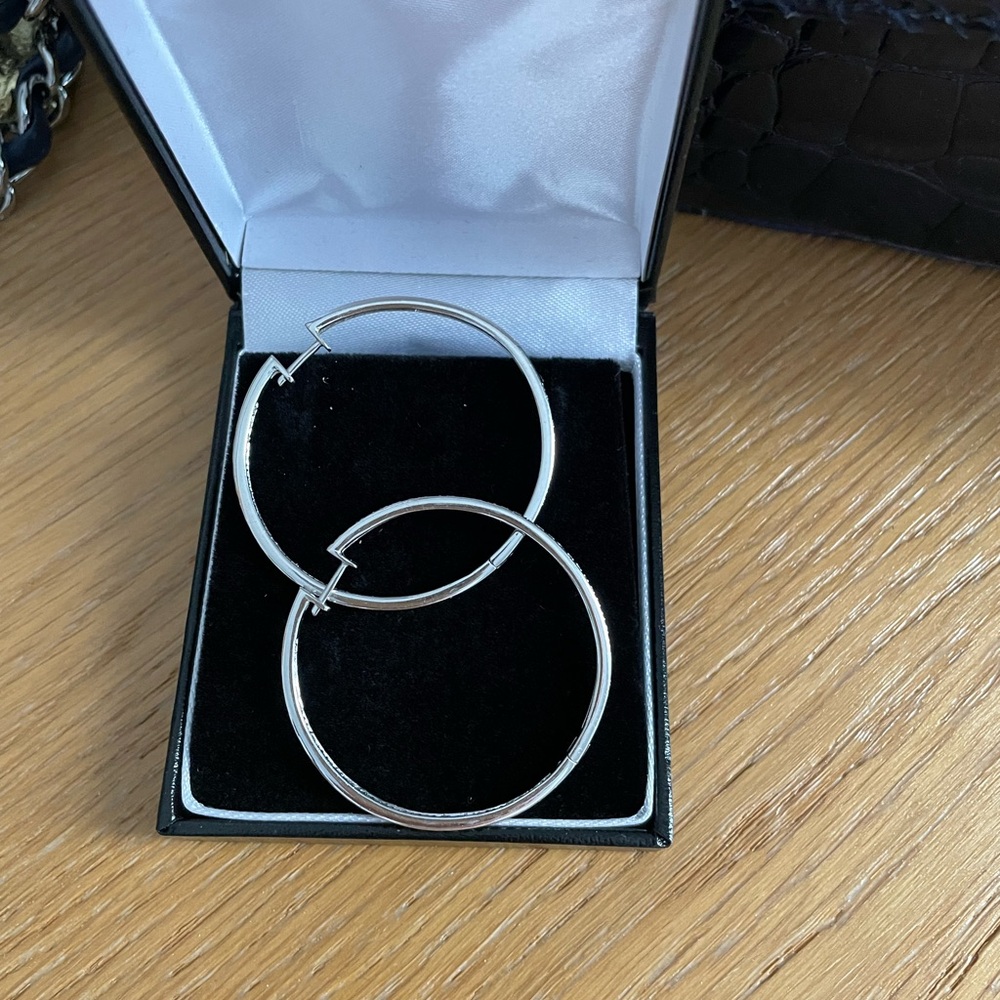 14K white Gold DIAMOND 💎 hoops